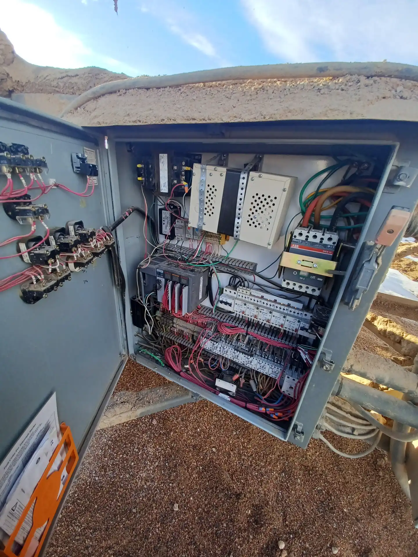 Industrial electrical control panel inspection in Vaughan